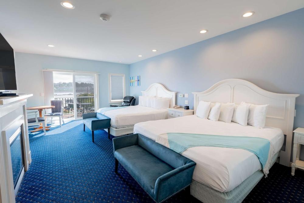 Beach Street - Two King Beds interior